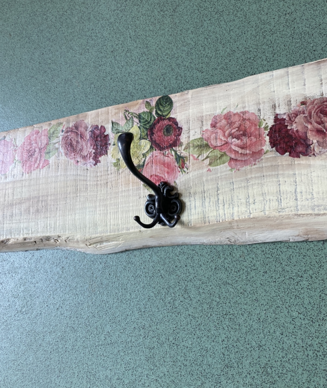 Ručne vyrobené vešiaky