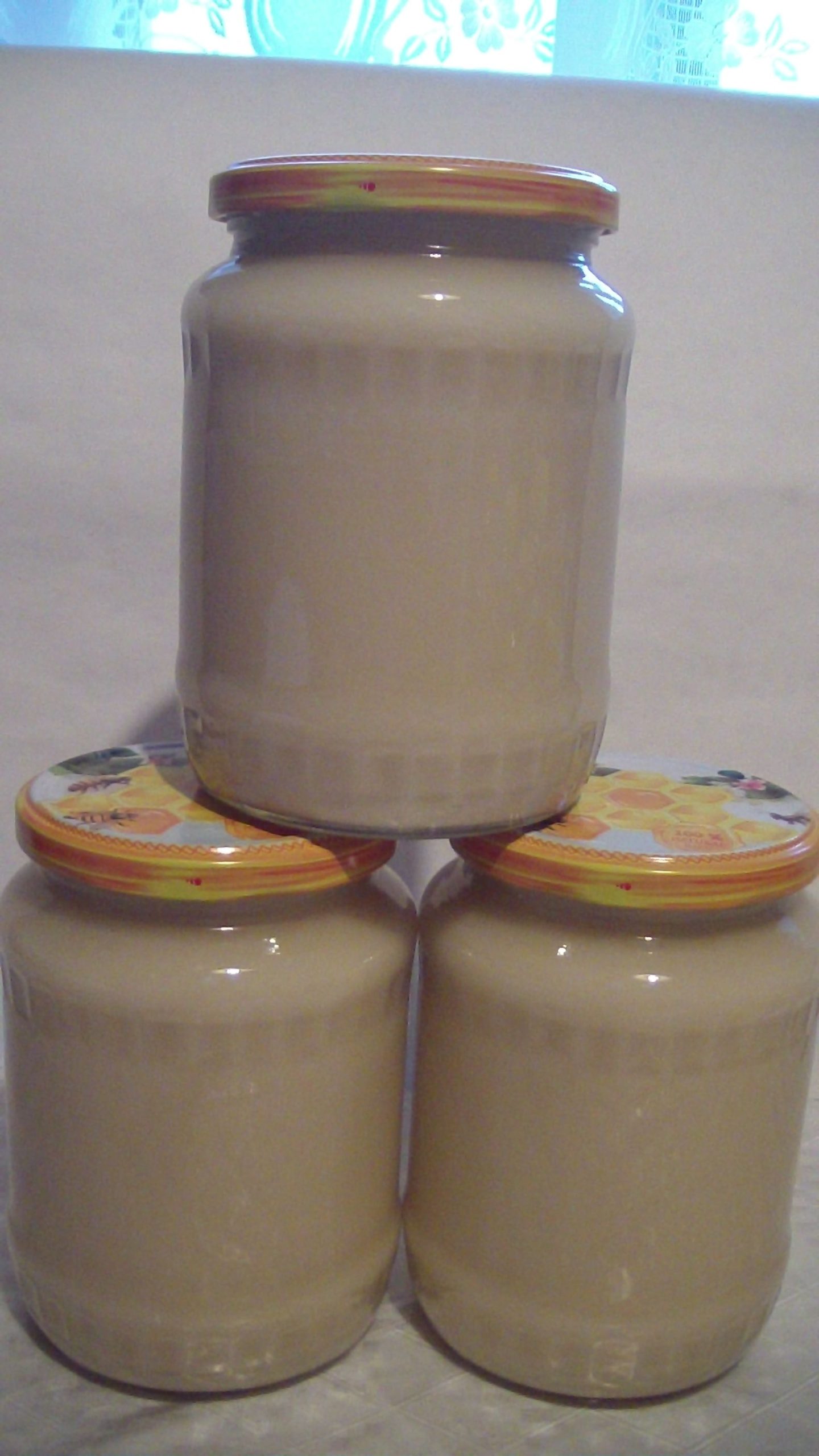 Pastovaný med repkový – priamo od včelára