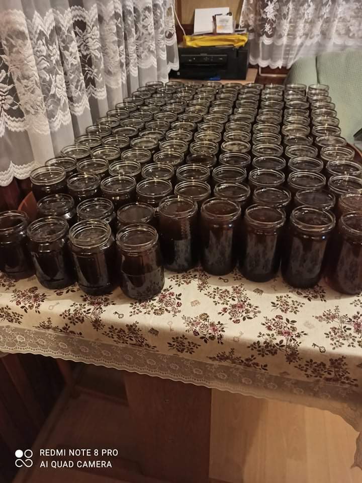 med priamo od včelára