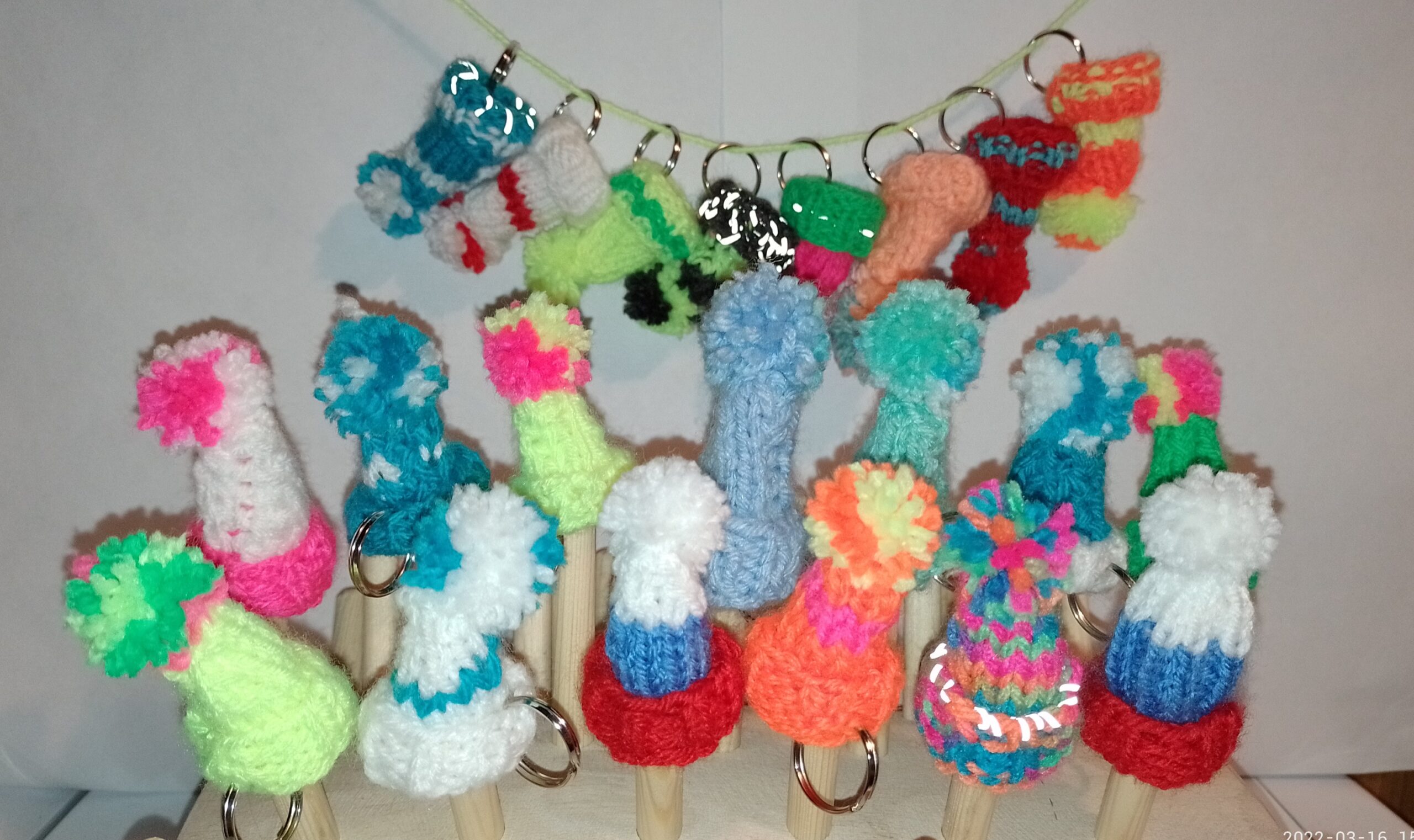 Handmade – prívesky, miničiapočky