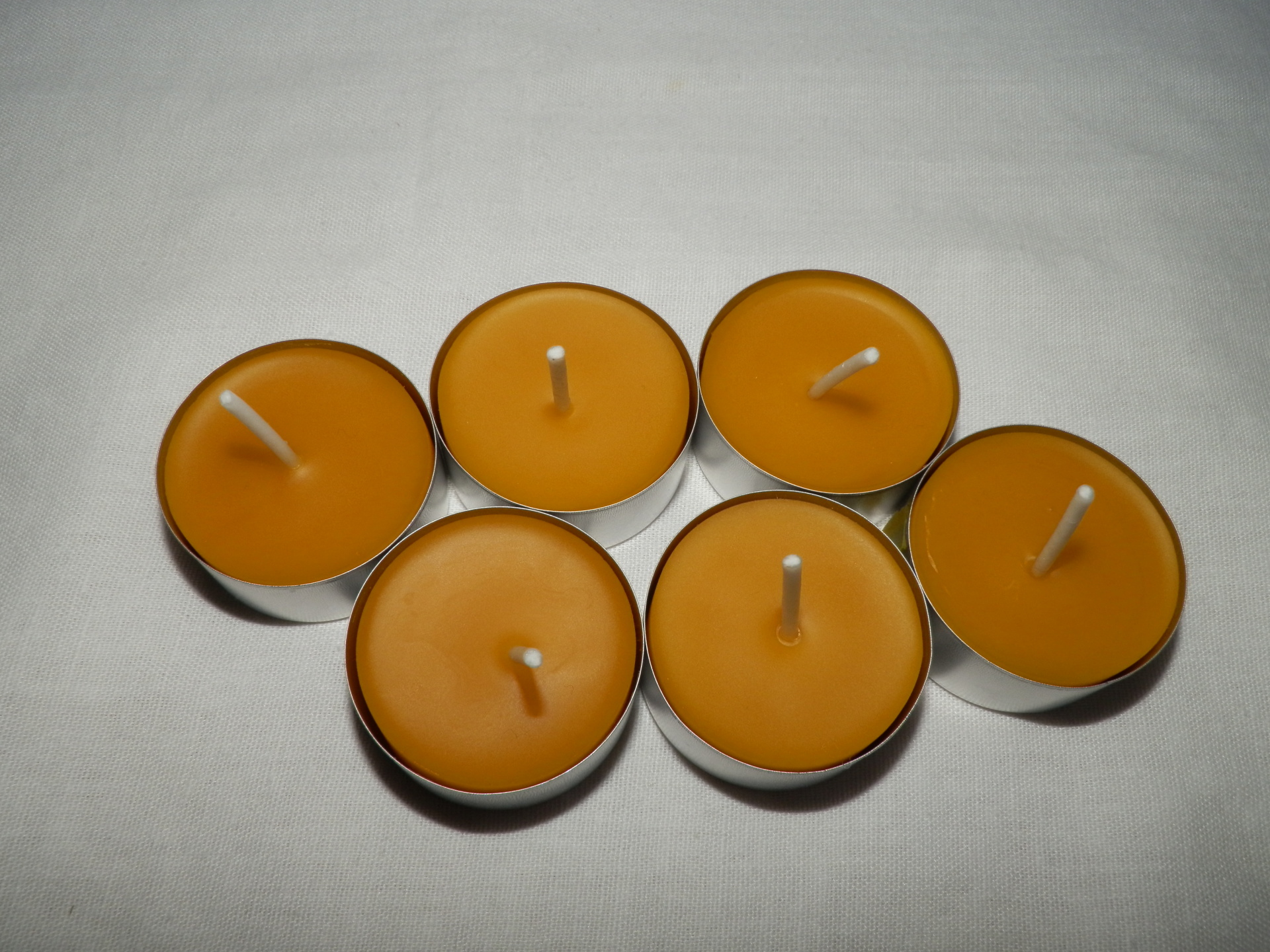 Vosková sviečka – čajová sviečka – 6 ks