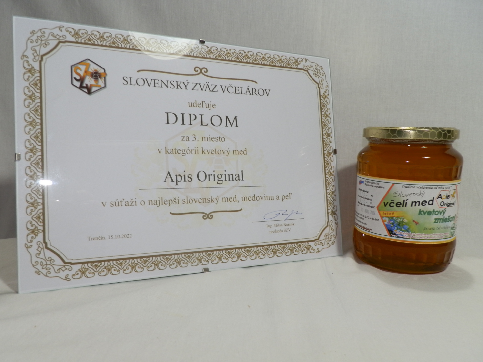 Letný kvetový včelí med priamo od včelára